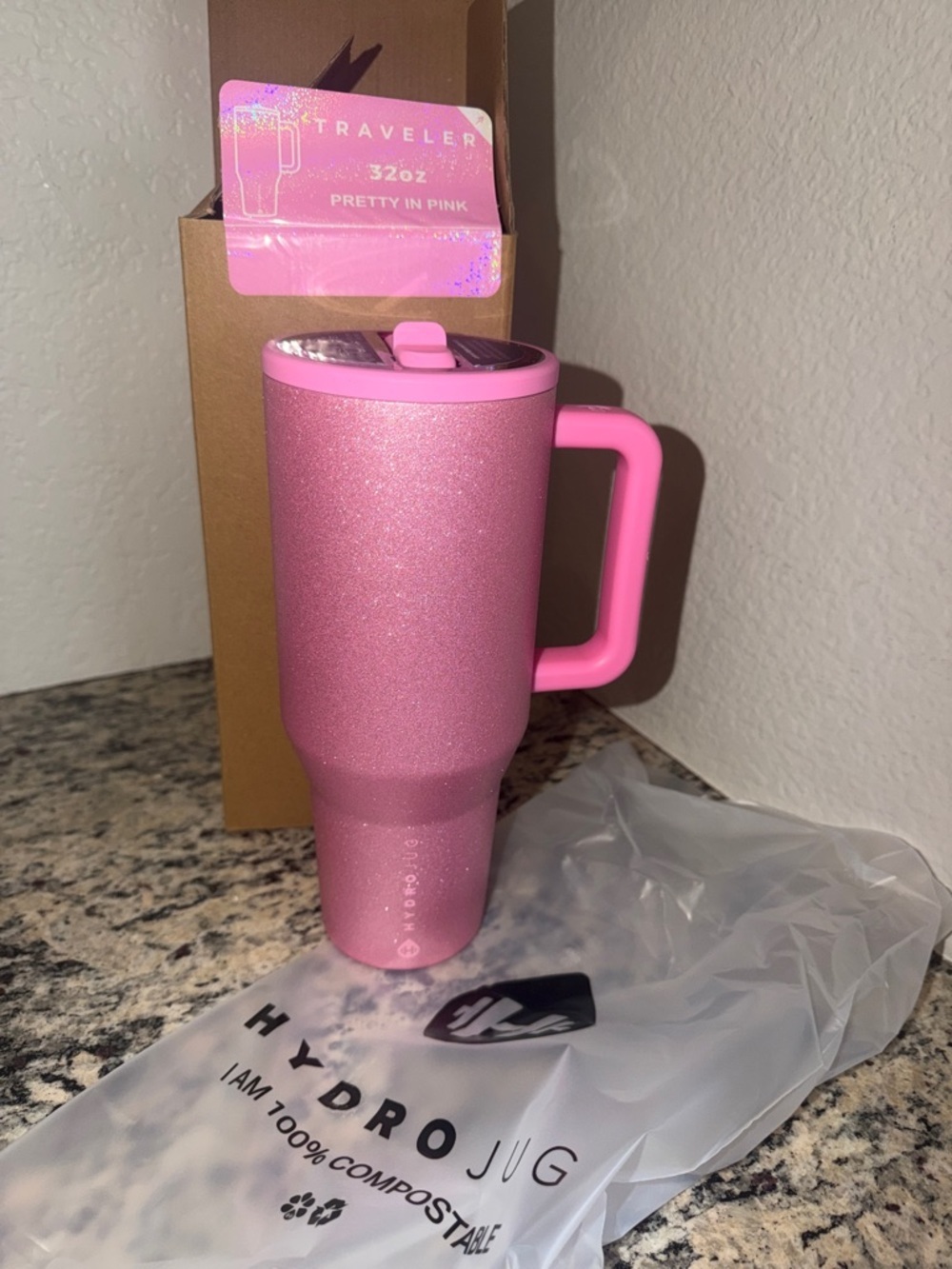 Hydrojug Pretty in Pink 32oz Traveler